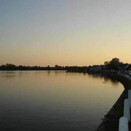 春天草坪住宿加早餐旅馆 住宿加早餐酒店