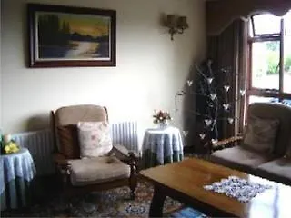 春天草坪住宿加早餐旅馆