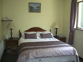 ベッド・アンド・ブレックファスト Springlawn 3*