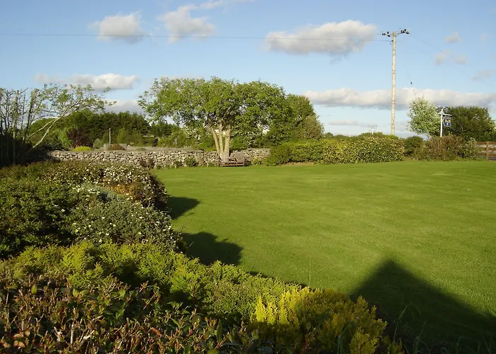 Springlawn Bed and breakfast 3*